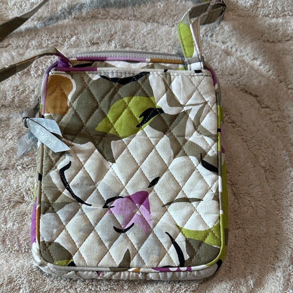 Vera Bradley Multicolor Quilted Crossbody Bag - Picture 10 of 11